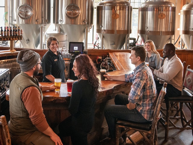 Moosejaw Pizza & Dells Brewing Co.