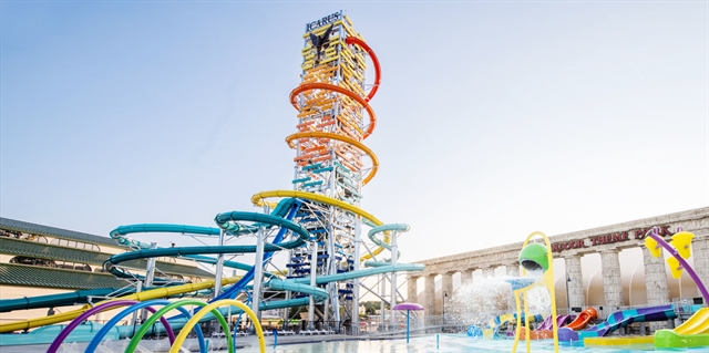 Icarus Waterslide at Mt Olympus Water & Theme Park